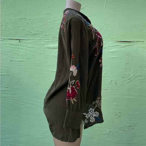 Johnny Was Green Asymmetrical Embellished Blouse - Picture 5 of 9